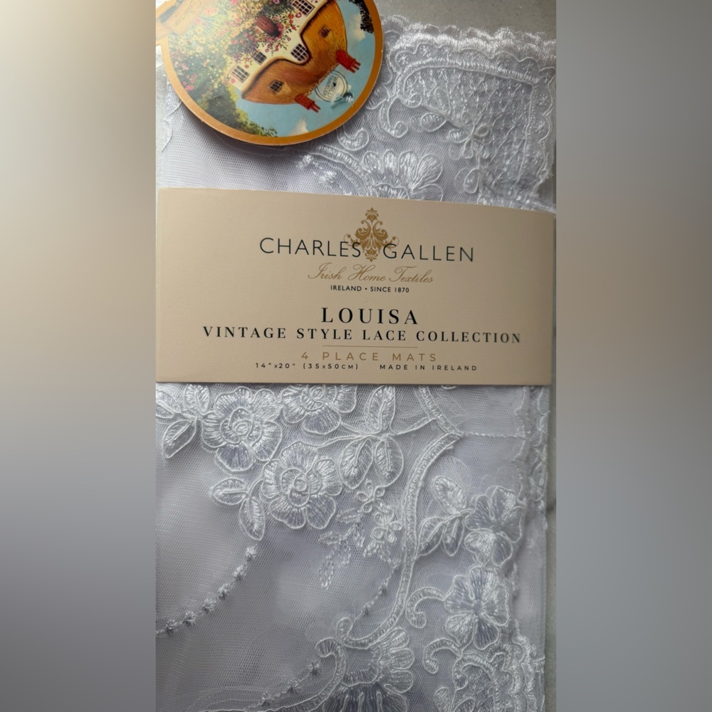 Charles & Allen Louisa Vintage Style Lace Table 4 place mats - White - Picture 3 of 9